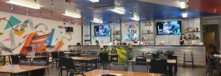 787 Restaurant & Bar