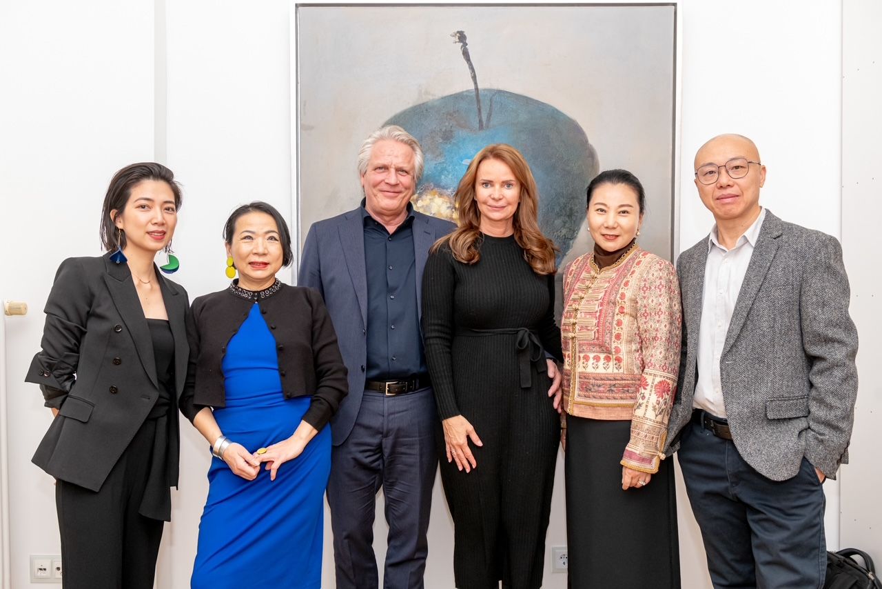 "Whispers of Light – Tang Wugang's Veils and Views" Solo Exhibition by Tang Wugang