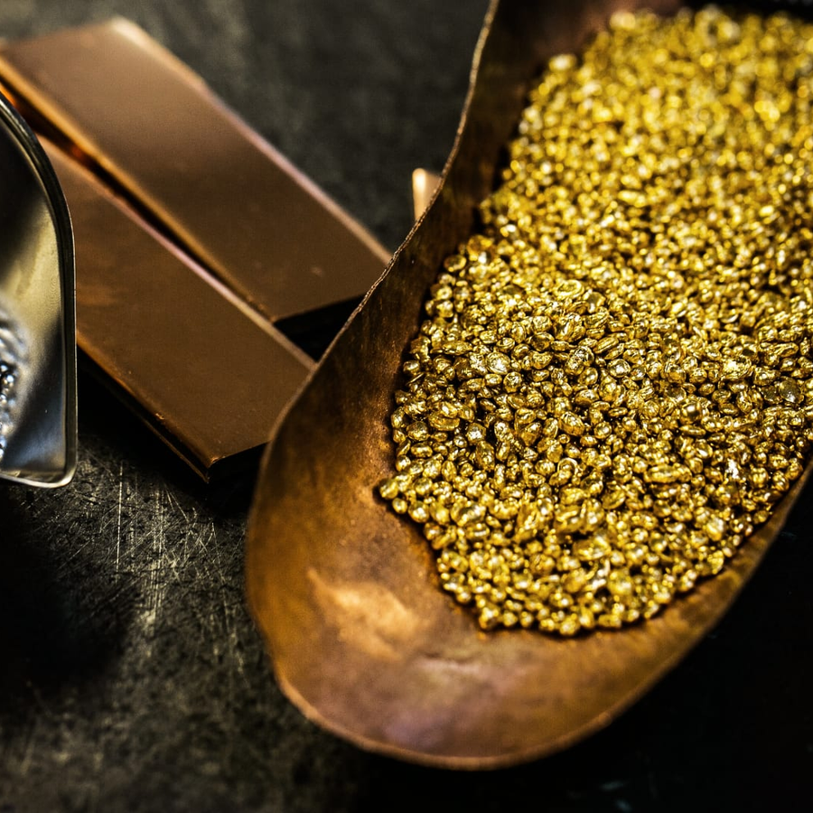 Granules d'or et d'argent issus de sources éthiques pour la haute joaillerie