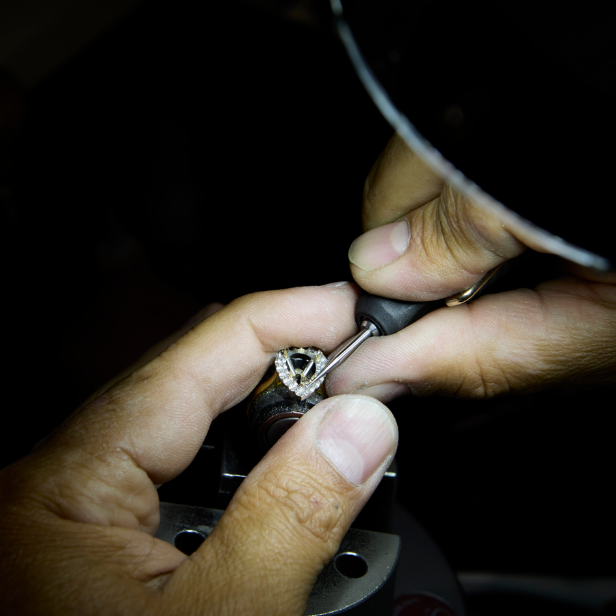 Gem setting