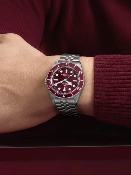 Tudor Black Bay Fifty-Eight – Burgundy Dial & 5-Link Bracelet