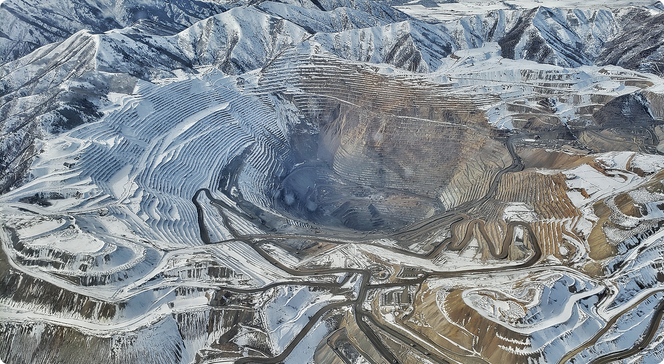 Aerial view of the Ekati and Diavik diamond mines in the snowy landscape of the Northwest Territories, Canada, the ethical source for the Nord-Ouest Collection diamonds.