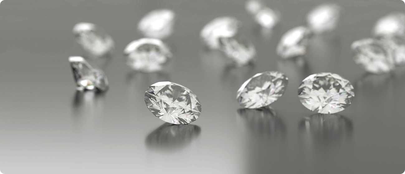 Diamants brillants sélectionnés par notre propriétaire-gemmologue.