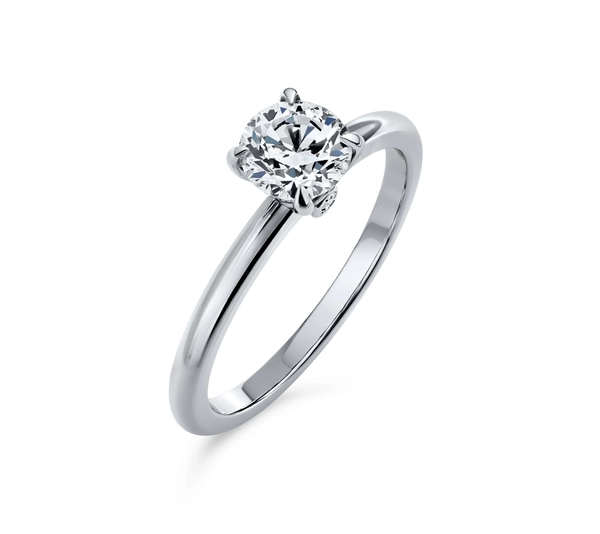 bague de fiançaille avec diamant canadien