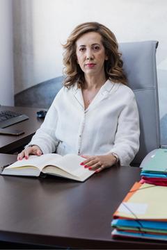 Chara Liandri Portrait Photo