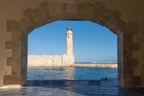 Acquiring Property in Crete: A Lawyer's Guide for International Buyers
