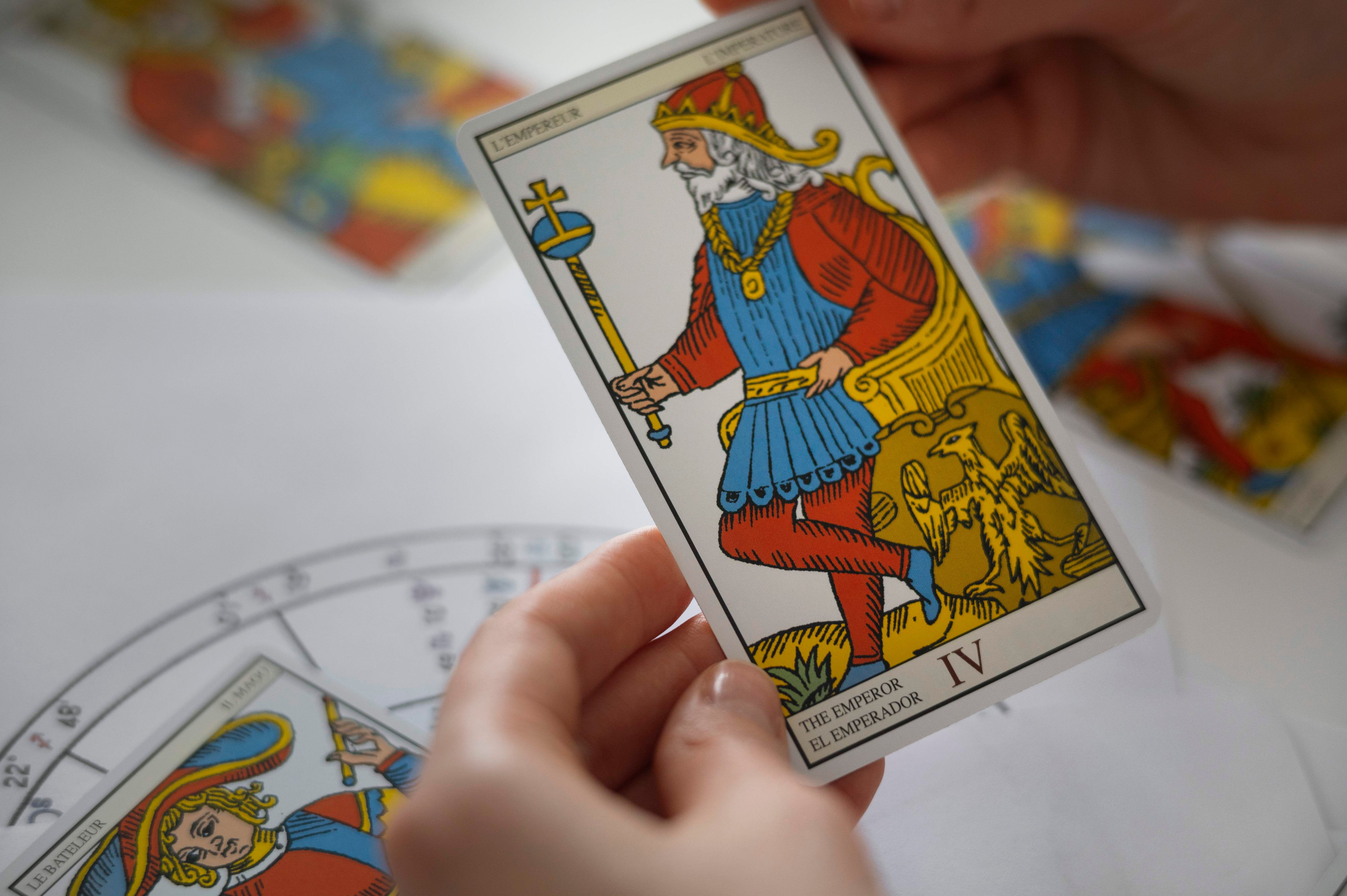 Tarot Evet Hayır Sorusu Nasıl Sorulur?