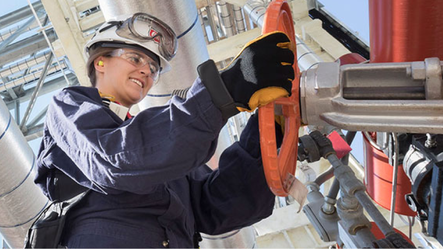 Phillips 66 frontline worker