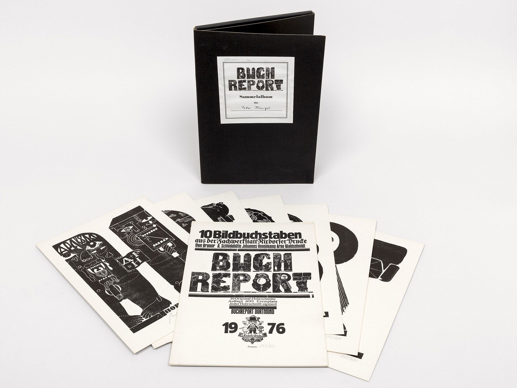 Buchreport. 10 Bildbuchstaben aus der Fachwerkstatt Rixdorfer Drucke., Bremer, Uwe; Schindehütte, Ali; Vennekamp, Johannes; Waldschmidt, Arno