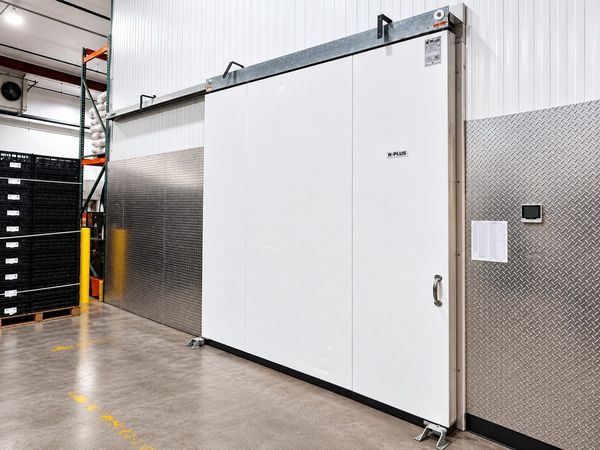 Warehouse Walk-In Cooler 20x20x16
