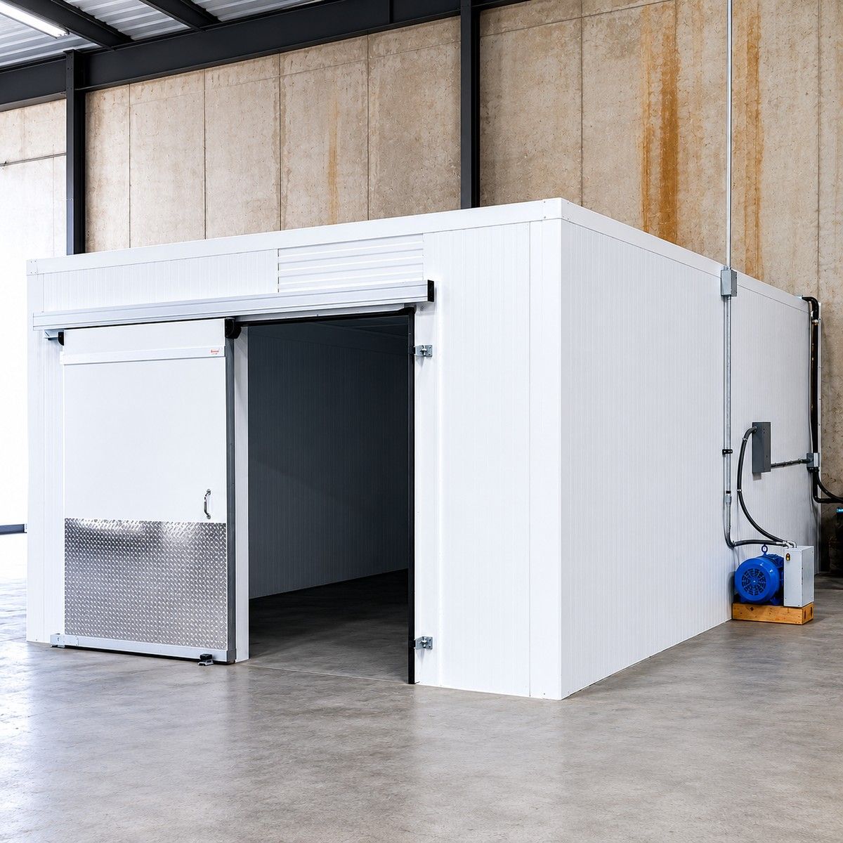 Walk-In Freezer 10x10x8