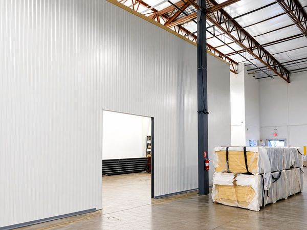 Warehouse Walk-In Cooler 25x12x16