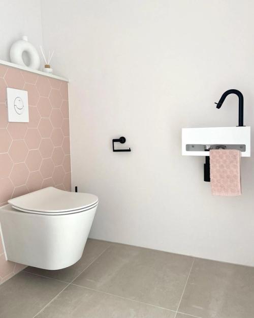 roze-toilet-tegels
