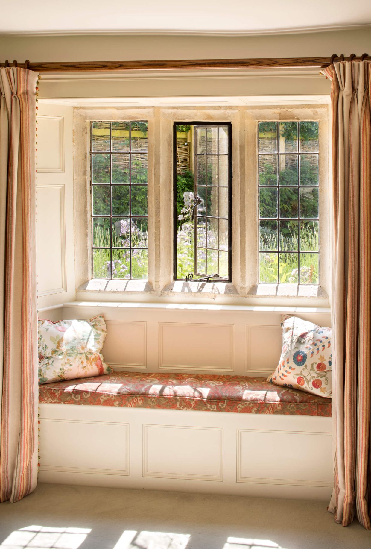 Antonia Stewart Interior Design Grade II Rectory Oxfordshire