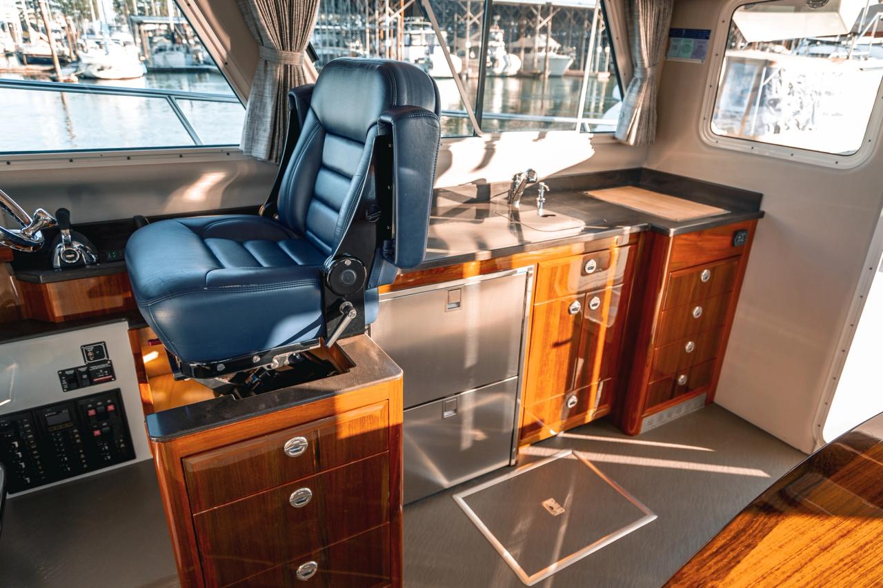 2019 Lindell 46 Interior photo 4