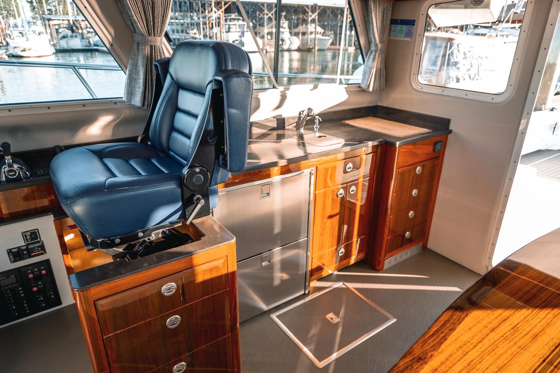 2019 Lindell 46 Interior photo 6