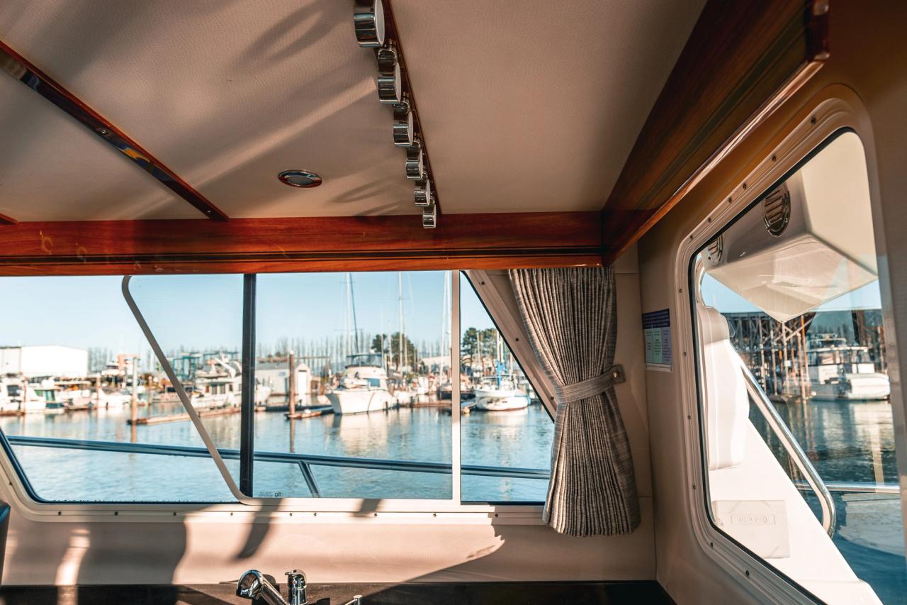 2019 Lindell 46 Interior photo 16