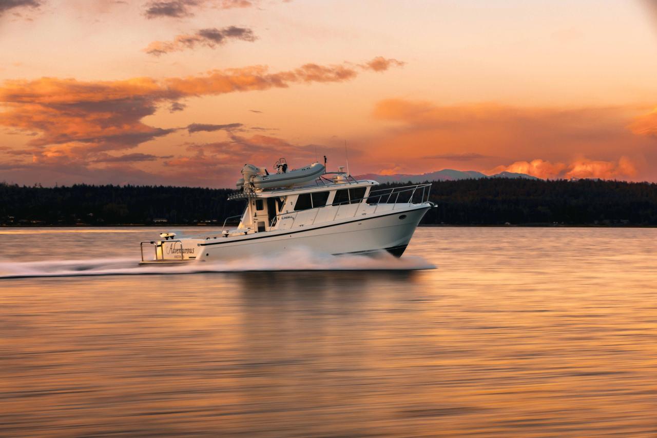 lindell 42 on plane at sunset returning to la conner washington