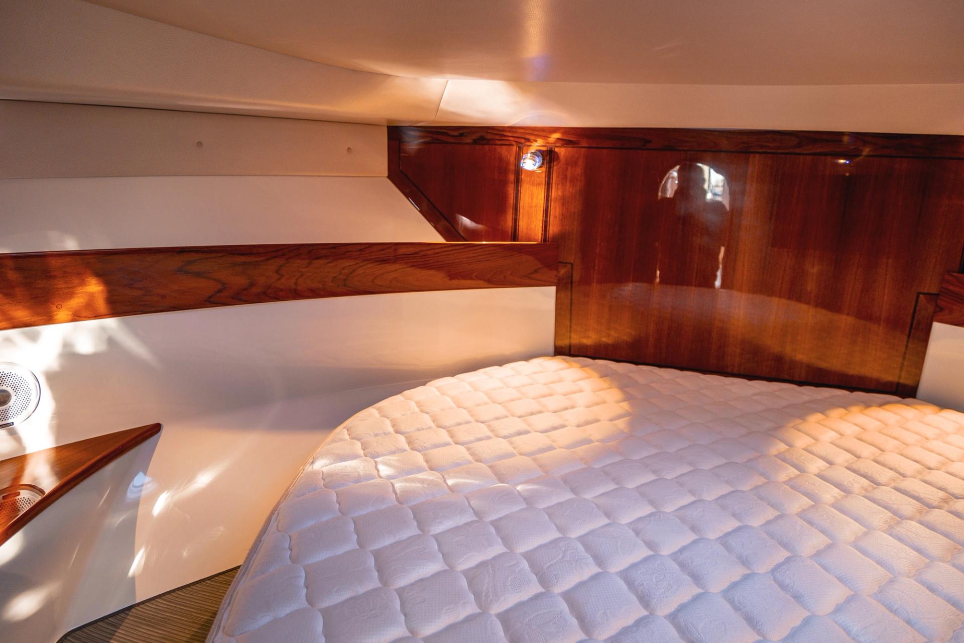 2019 Lindell 46 Interior photo 28