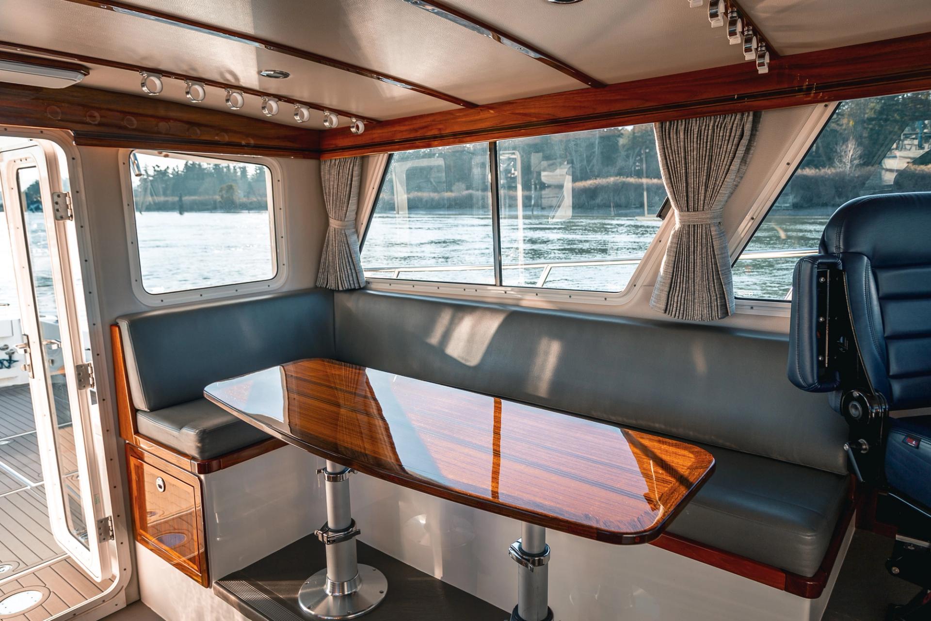 2019 Lindell 46 Interior photo 8