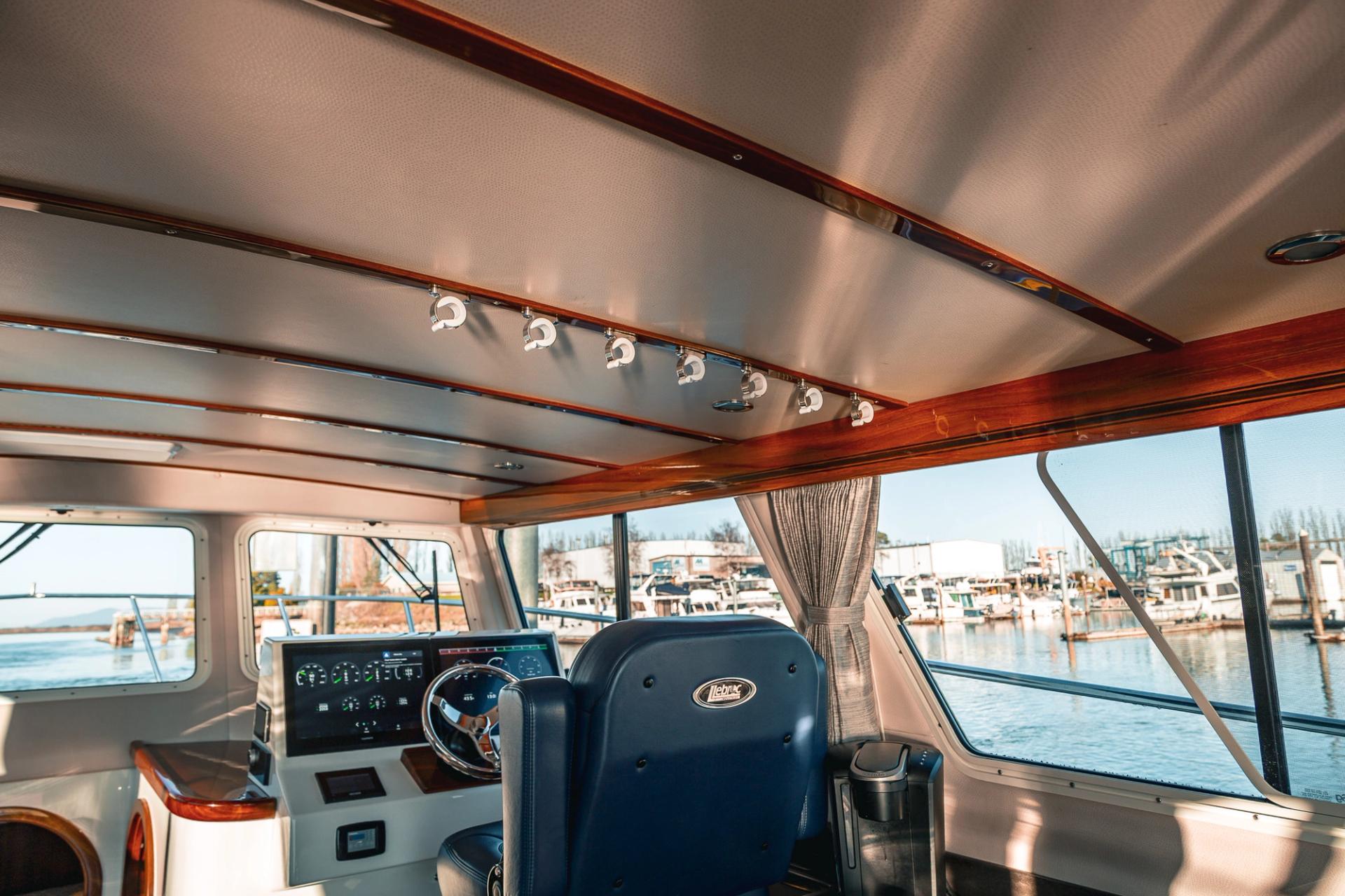 2019 Lindell 46 Interior photo 17