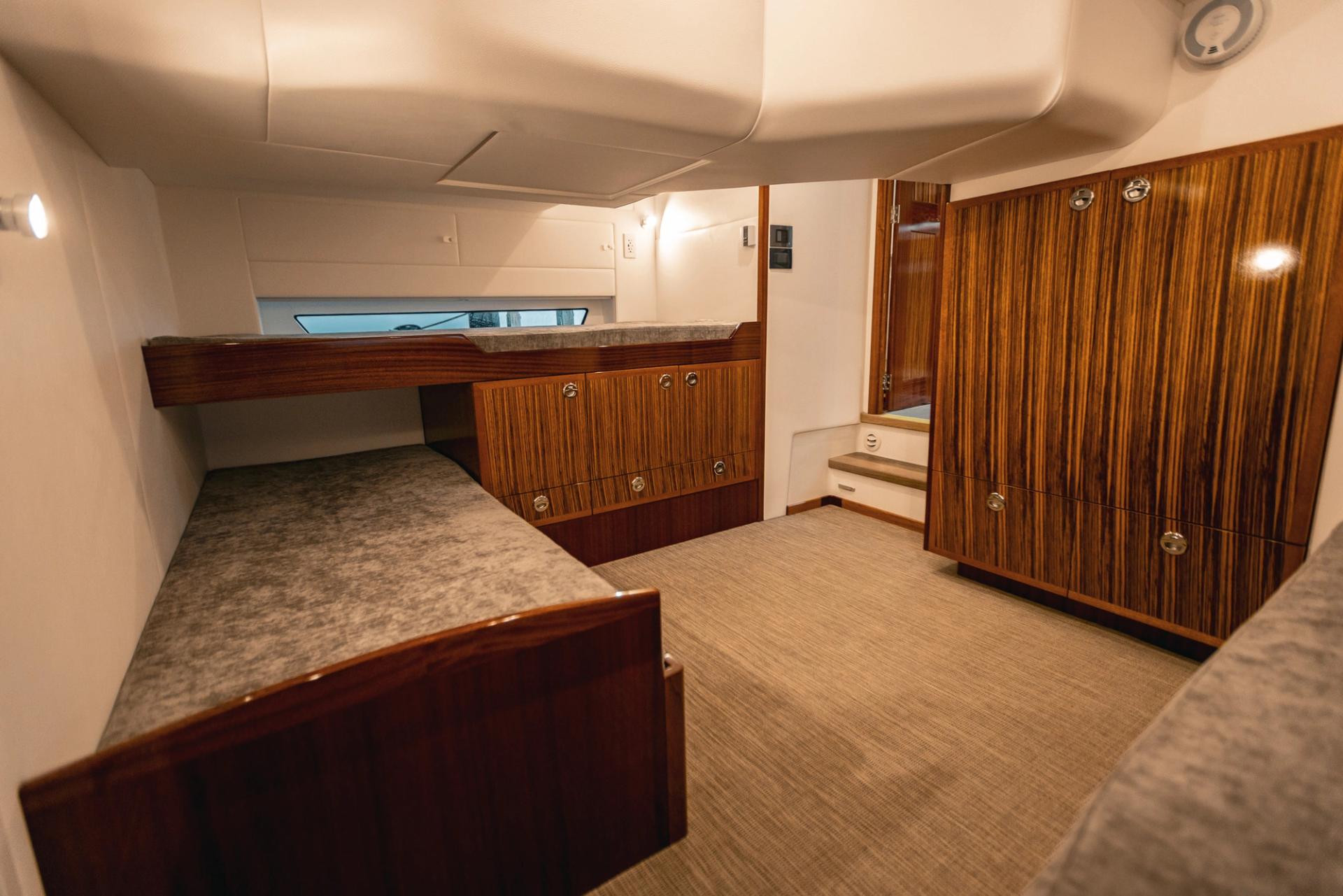 Lindell 4801 sleeping arangement with 4 beds in 4801