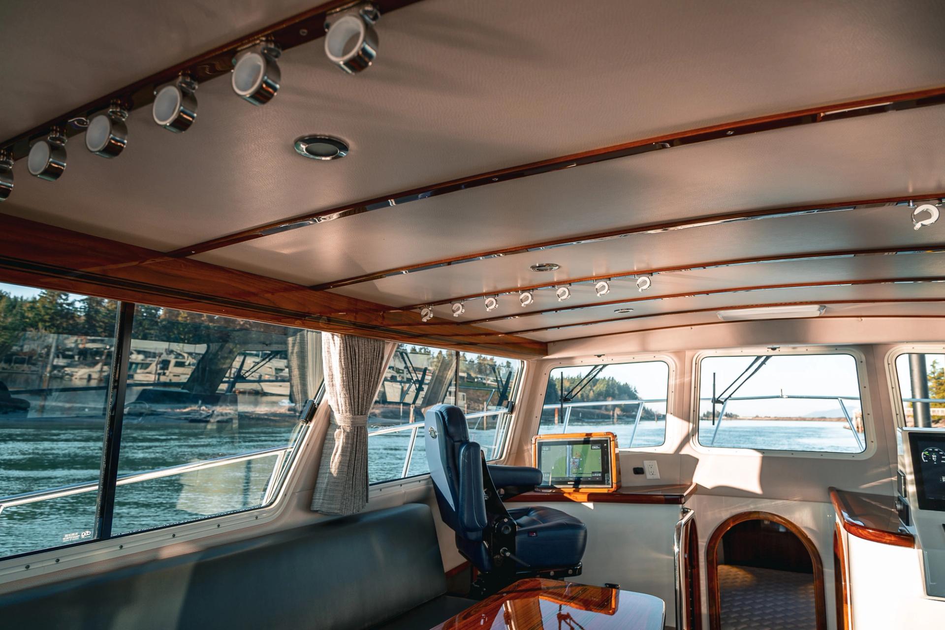 2019 Lindell 46 Interior photo 11