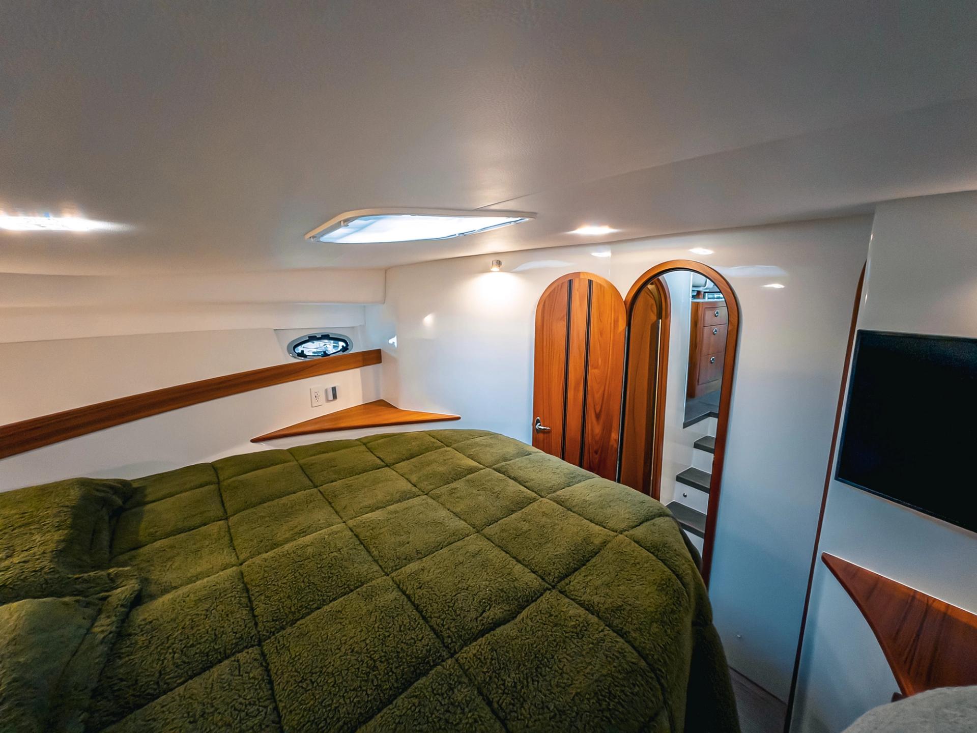 2024 Lindell 46 Fly Interior photo 18