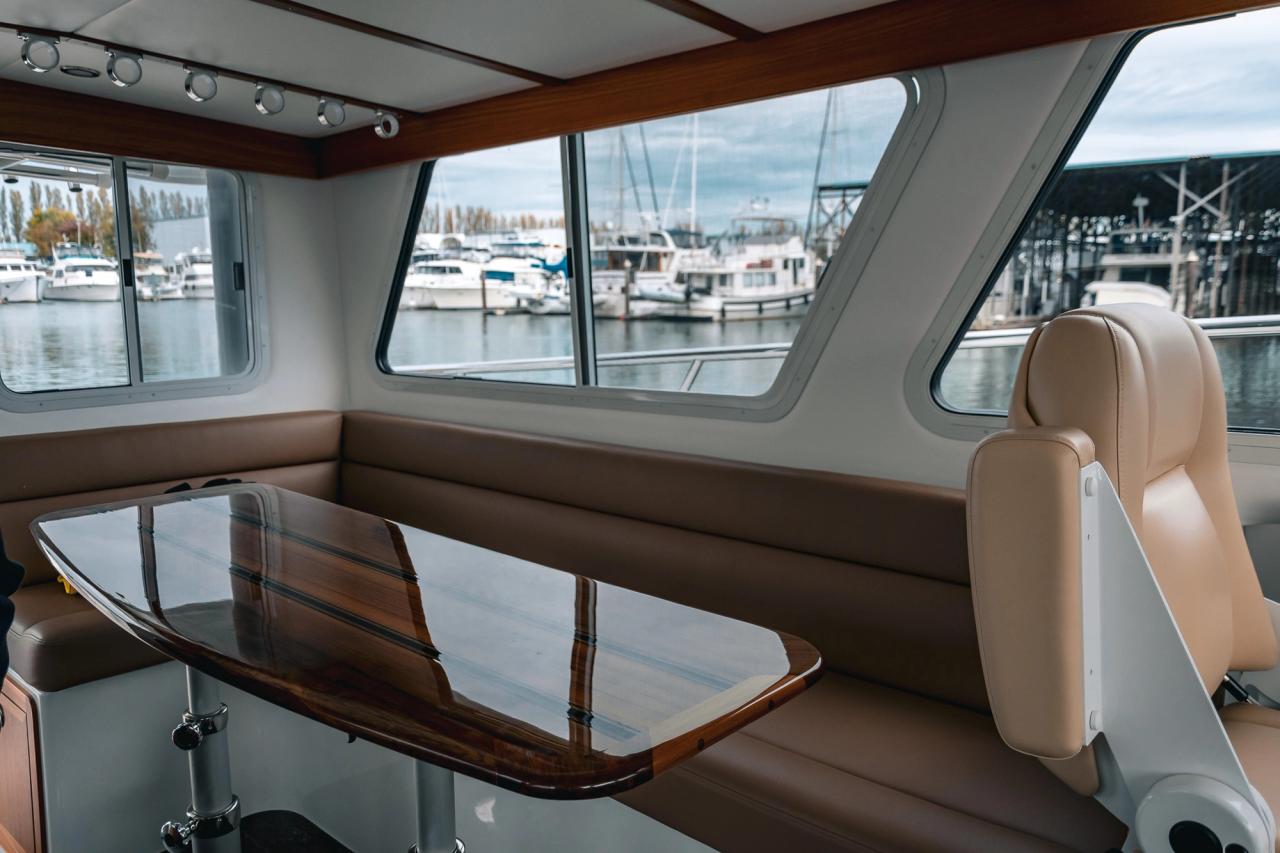 2024 Lindell 46 Fly Interior photo 4