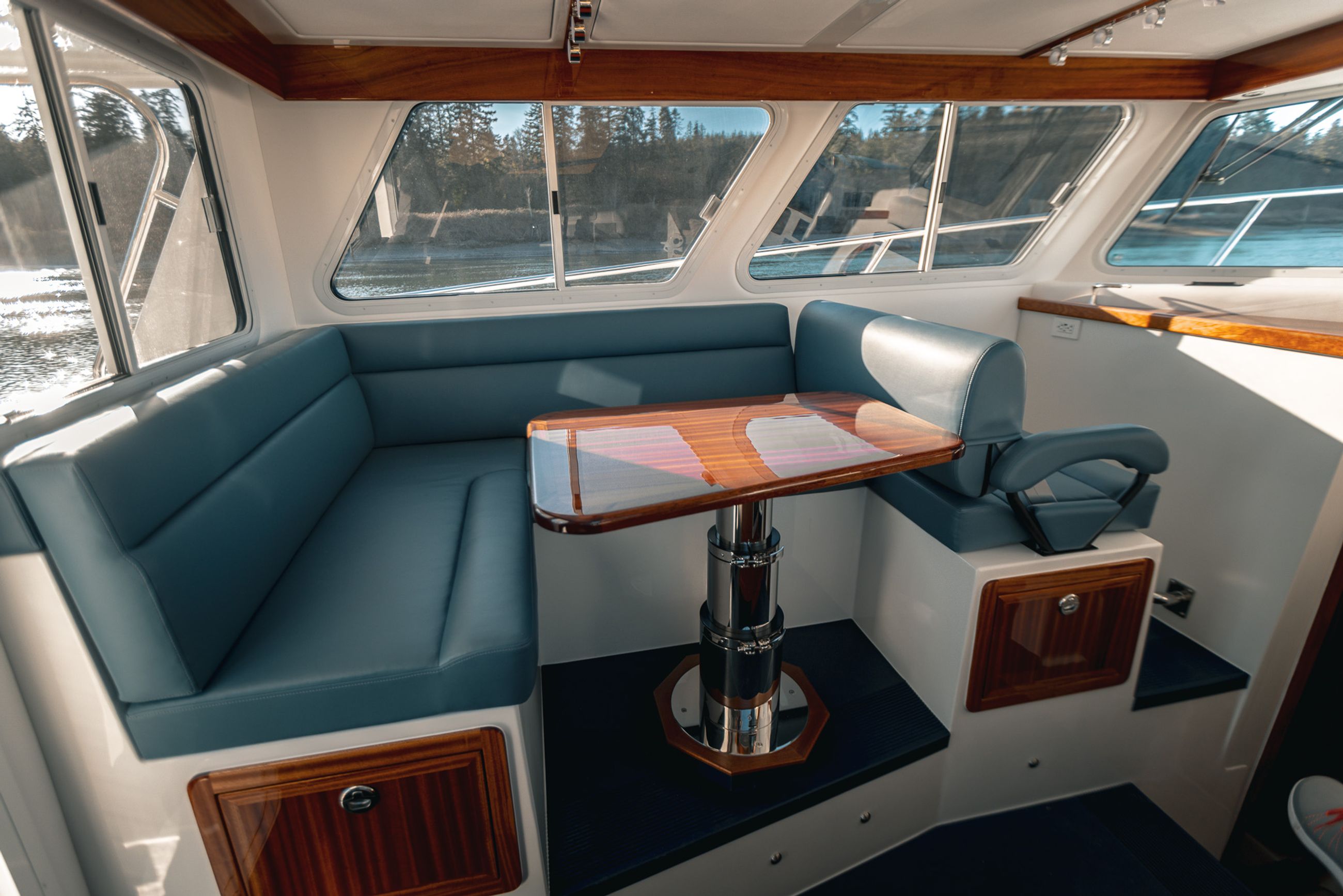 The port-side salon of the Lindell 38' 