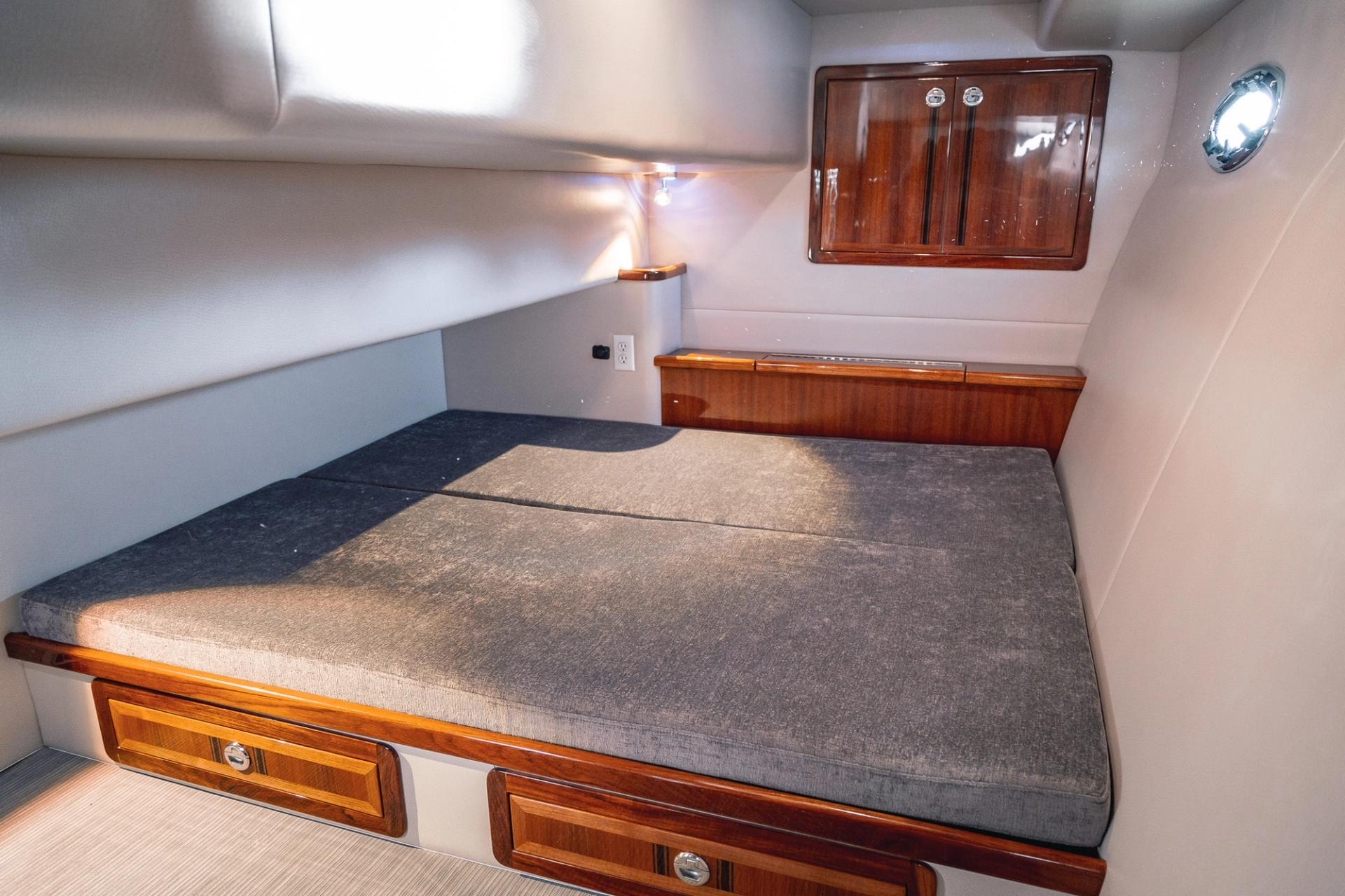2019 Lindell 46 Interior photo 33