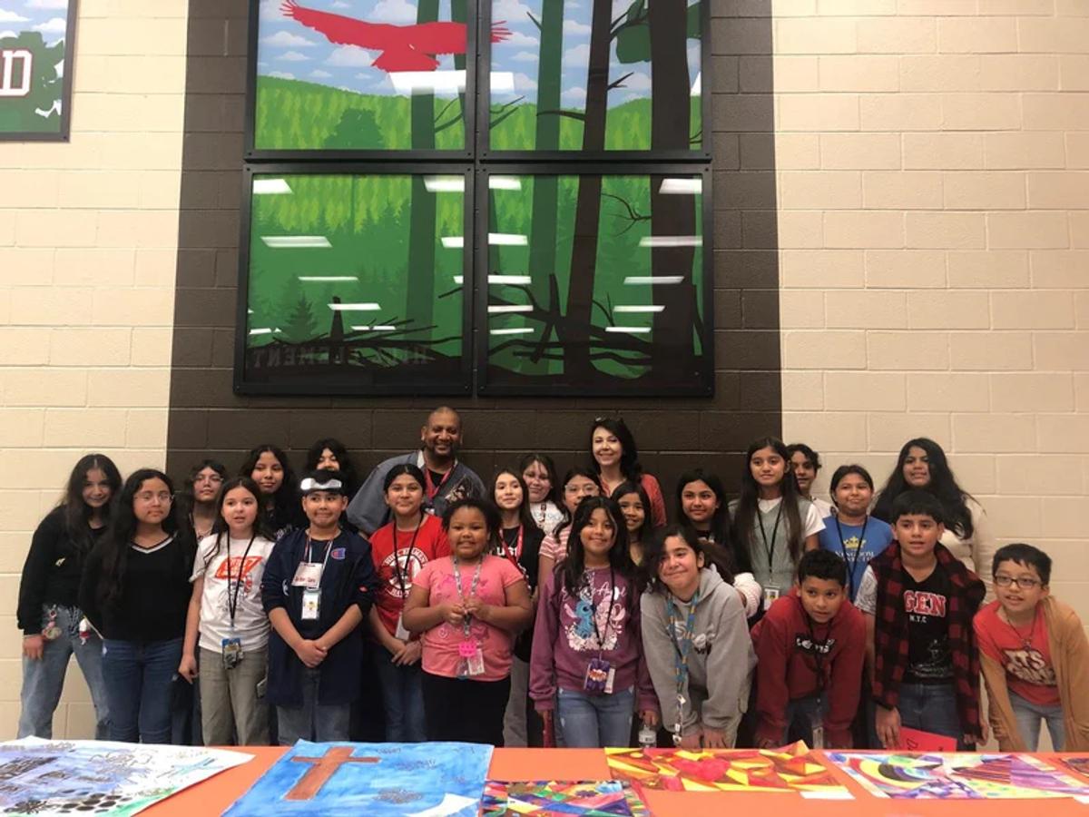 Hill Elementary students and the Be Peace – Be Hope team together