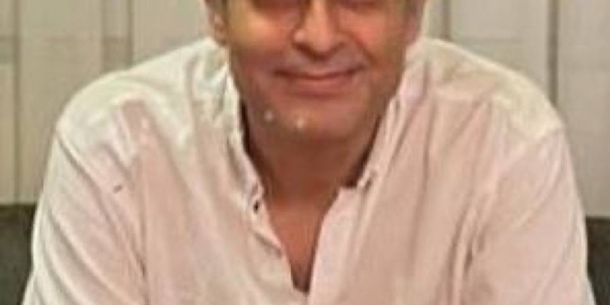 بابک پورامین، متخصص طب اورژانس، در مشهد بازداشت شد