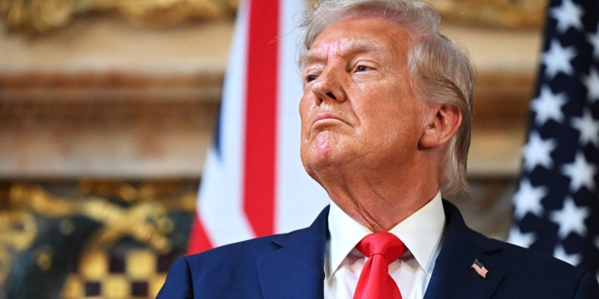 ترامپ: ایران امروز ضربه بسیار سختی خواهد خورد