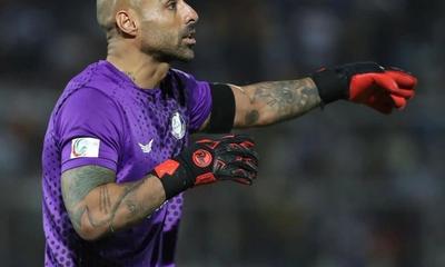 بازداشت روزبه سینکی به‌دلیل حمایت از مردم