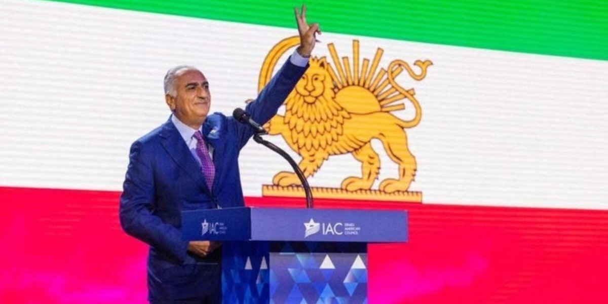 پیام شاهزاده رضا پهلوی برای چهارشنبهسوری؛ تأکید بر آرامش و هوشیاری