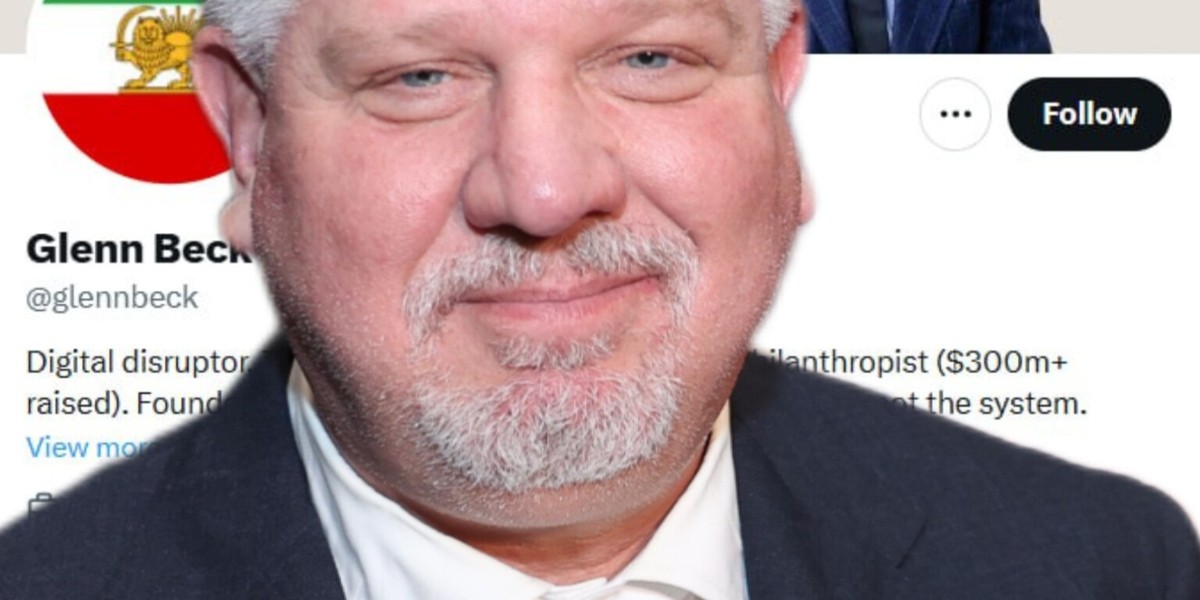 گلن بک: پرچم شیر و خورشید، پرچم واقعی ایران است