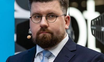 نماینده فنلاند در پارلمان اروپا خواستار به‌رسمیت شناختن انقلاب ملی ایران شد