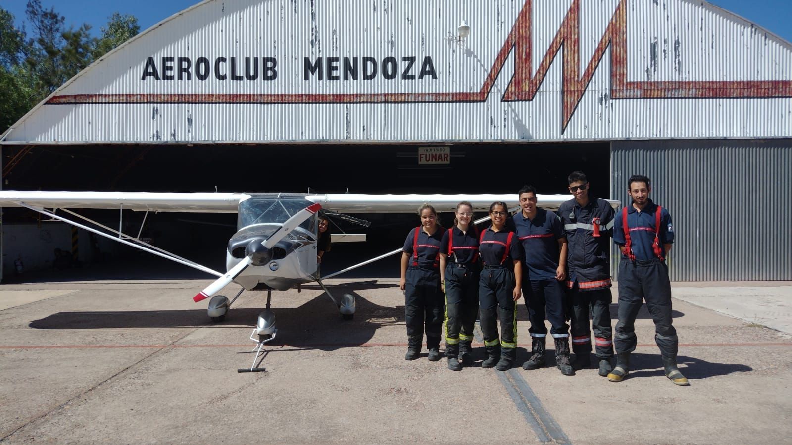 Cover Image for Simulacro de incendio y rescate en aeronave