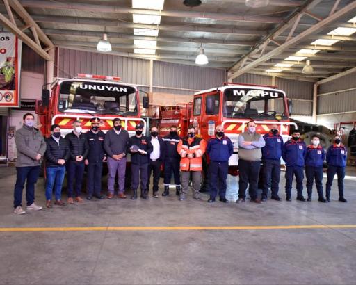 Entrega de unidades para Incendio Forestal