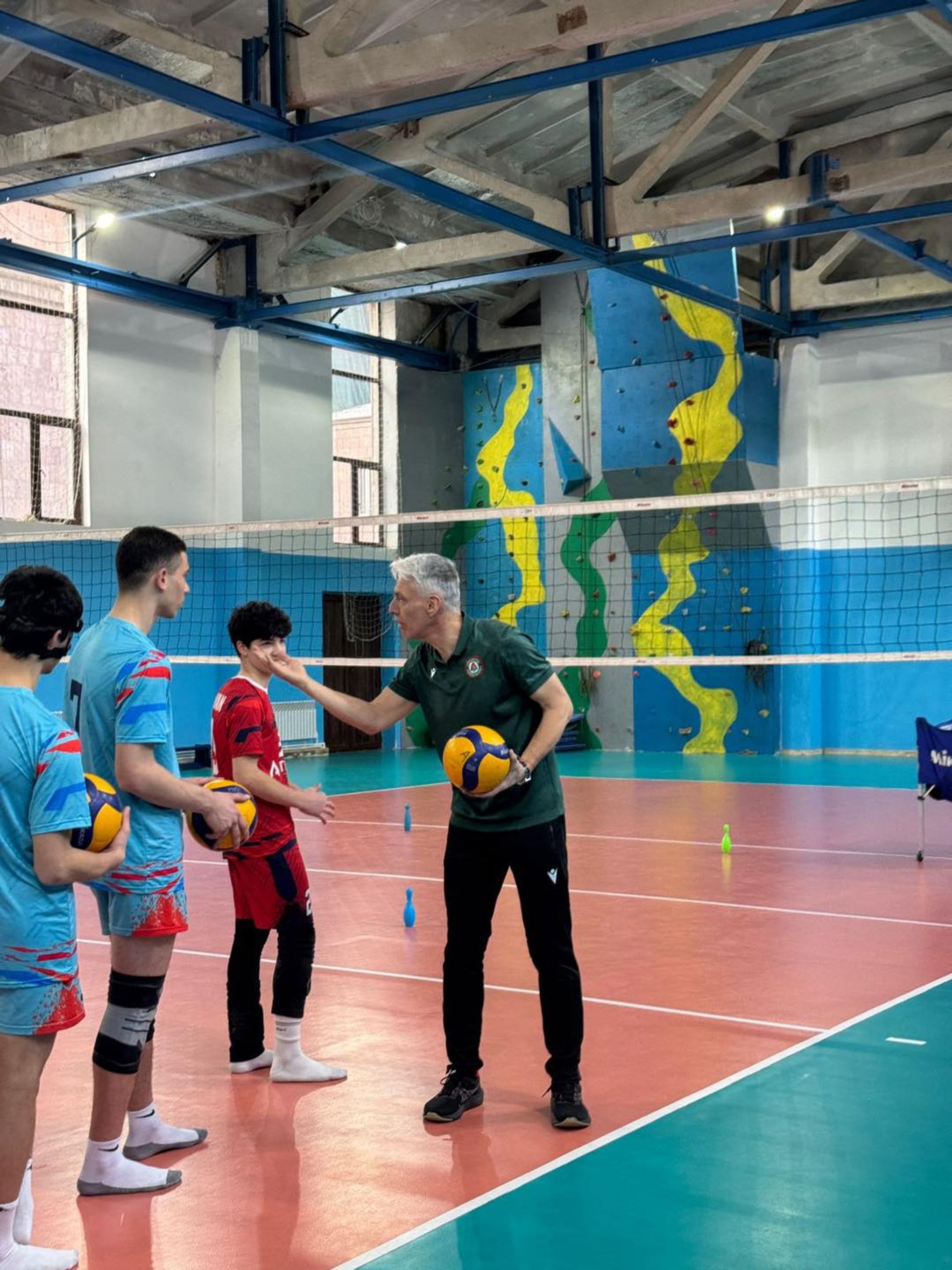 Volleyball Coaching Seminar Held in Yerevan