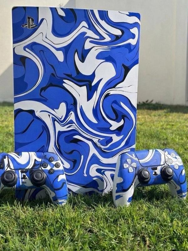 blendy blue on Playstation 5 Disk & Controlers