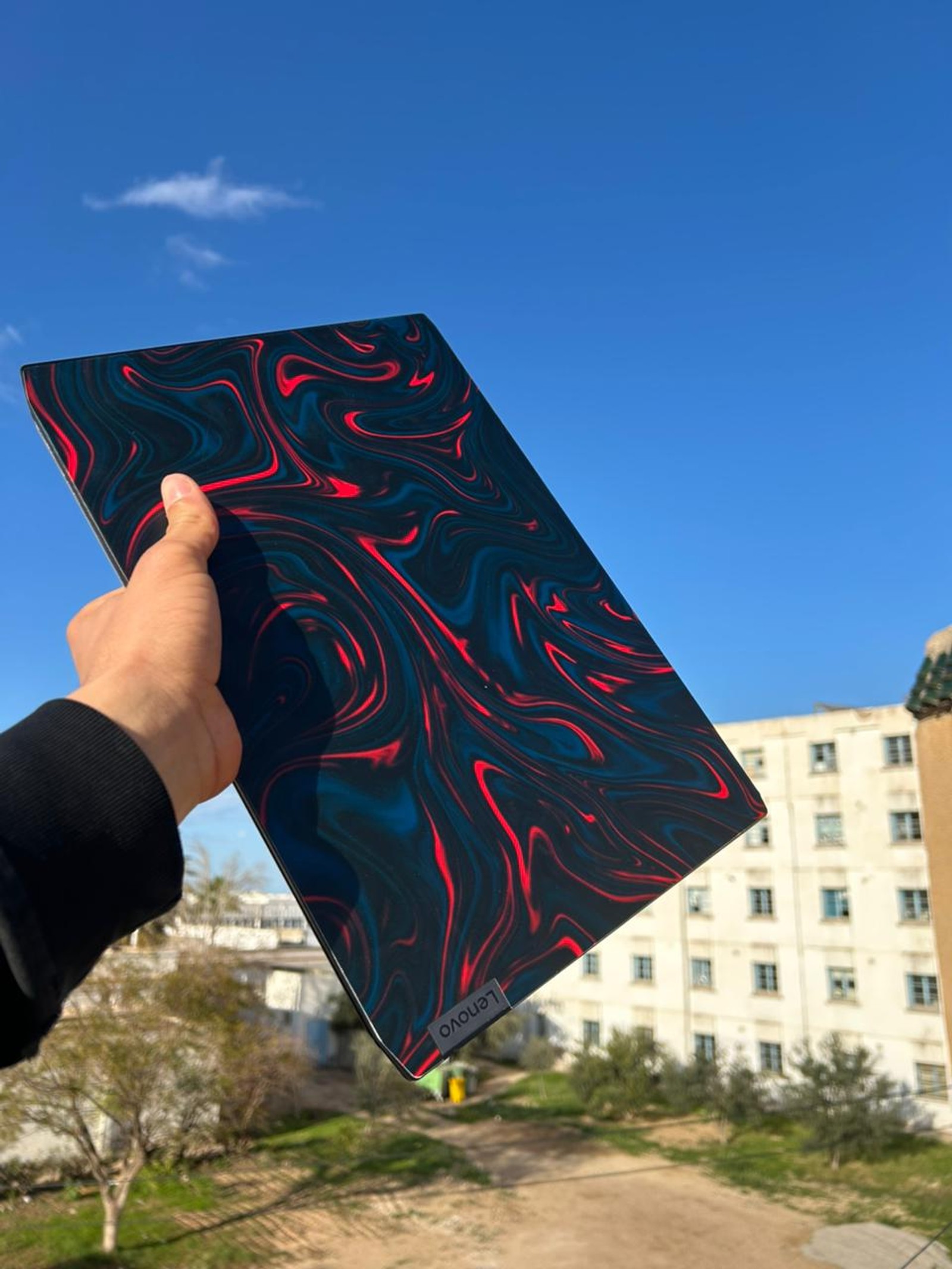 distortion red on Lenovo ideapad Gaming 3 15ACH6-15IHU6