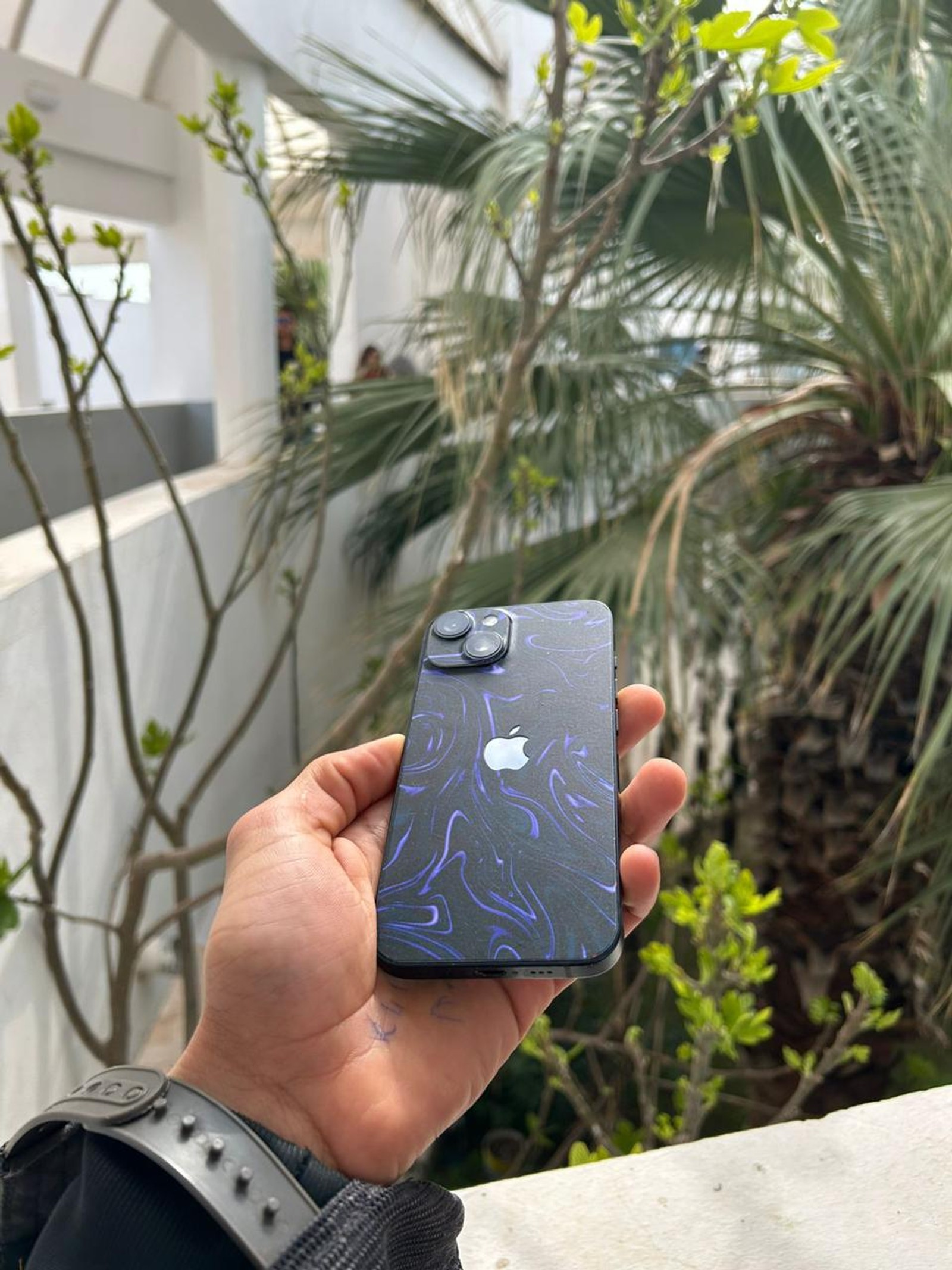 distortion purple on iphone 14