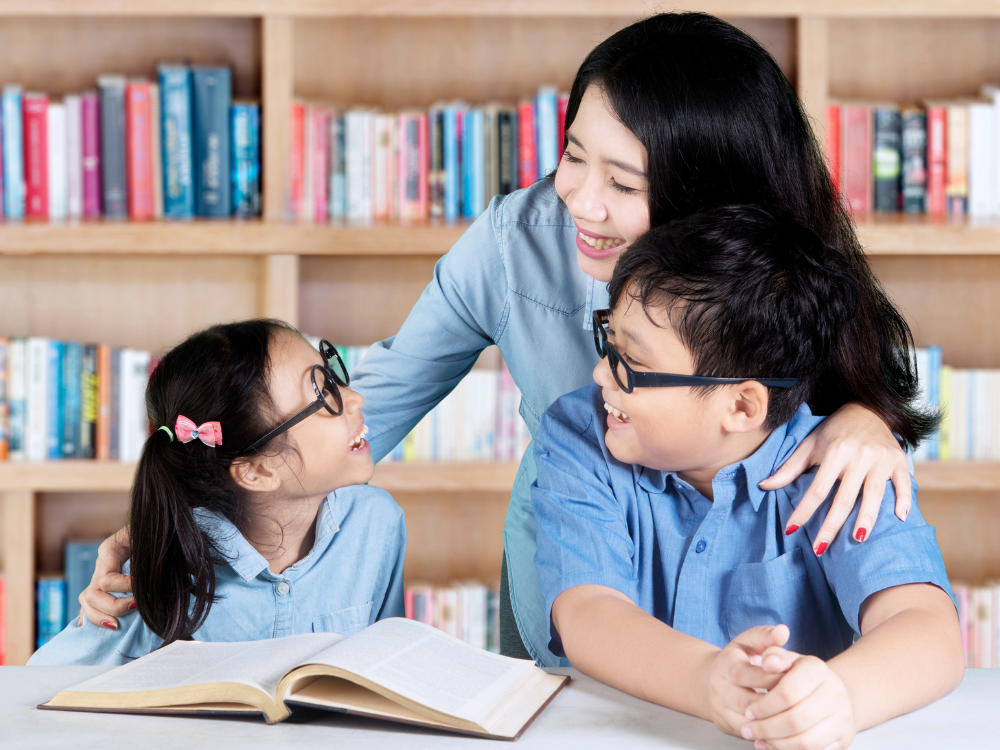 mum teaching to kids