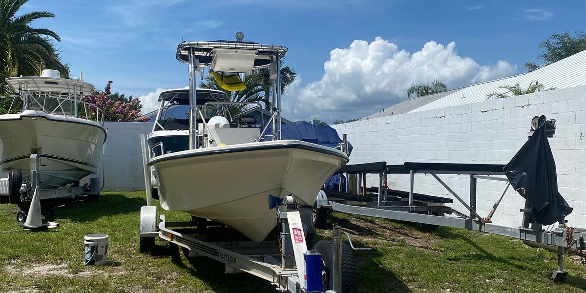 Top 5 Reasons Boat Wraps Save You Money Compared to Painting
