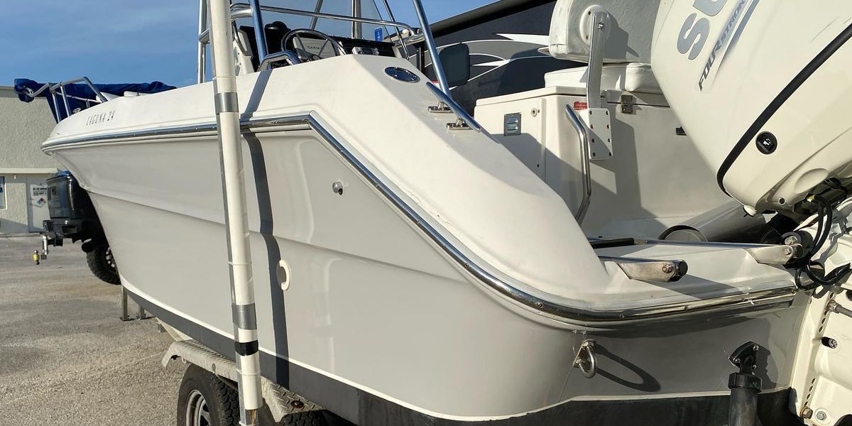 Why Your Boat Wrap Is Peeling and How to Stop It