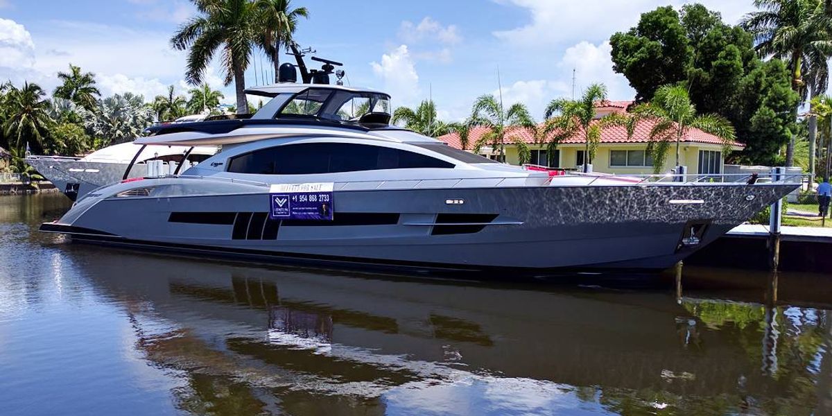 The Top Choice for Premium Boat Wraps and Marine Graphics