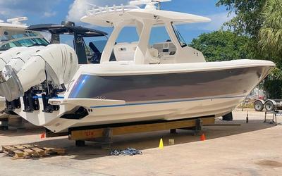 The Ultimate Guide to Custom Boat Wraps