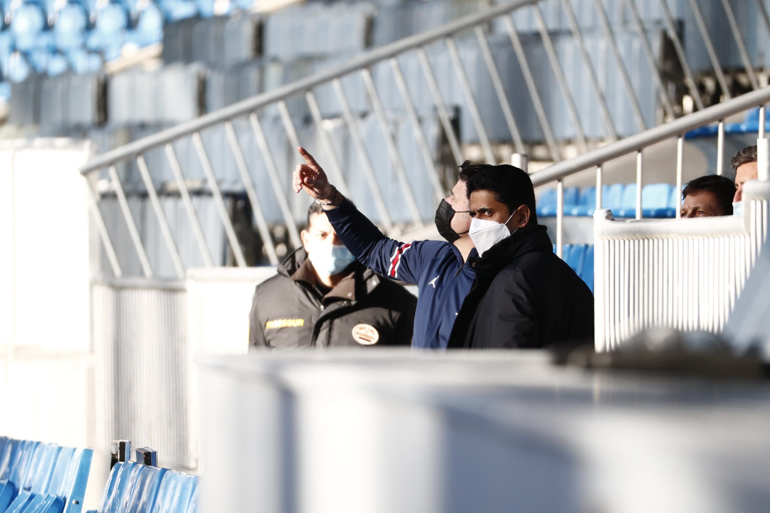 La UEFA ha abierto un expediente al presidente del PSG, Nasser Al-Khelaïfi, y a su director deportivo, el brasileño Leonardo Araújo, por los incidentes que protagonizaron el miércoles en los vestuarios del Santiago Bernabeu